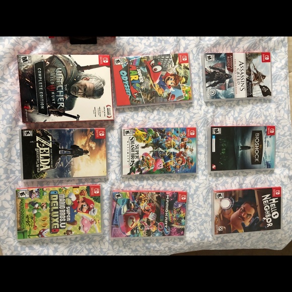 Nintendo Switch Console & 9 Games - Picture 6 of 7